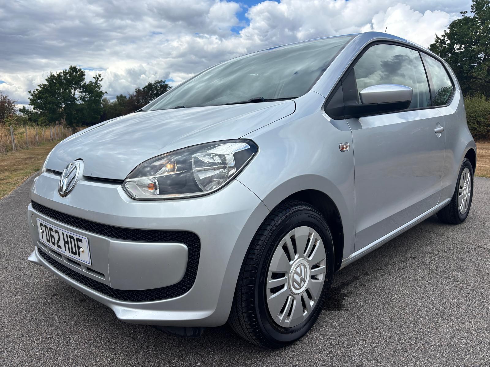 Volkswagen Move Up exterior