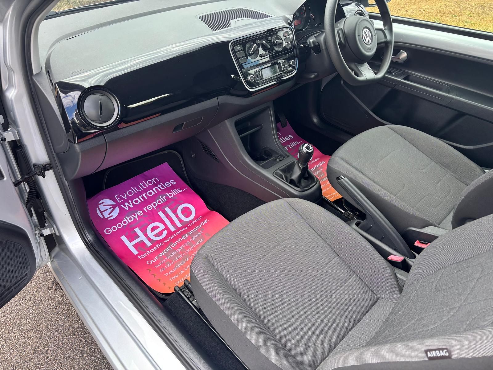 Volkswagen Move Up interior