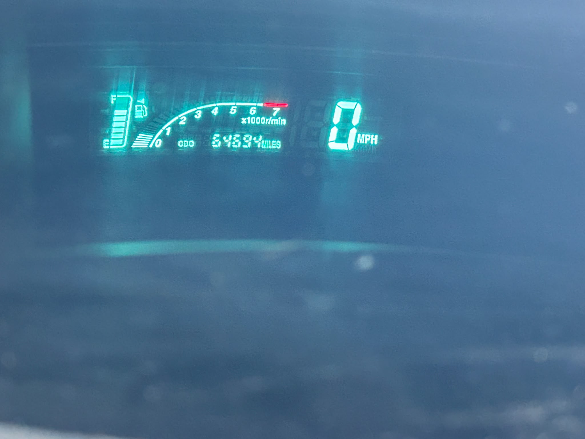 2004 Toyota Yaris T3 dashboard mileage